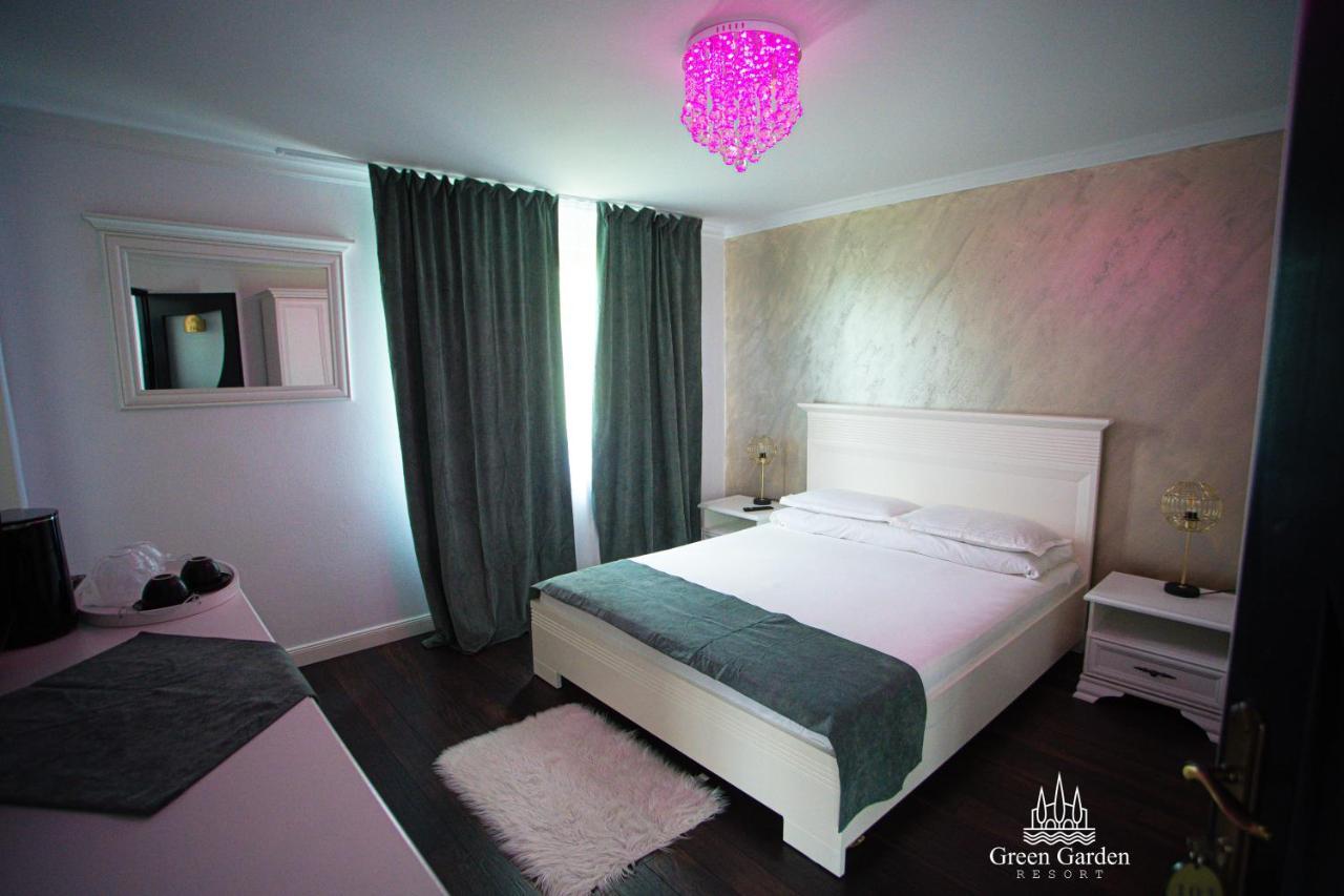 Green Garden Resort Cicirlau Екстериор снимка